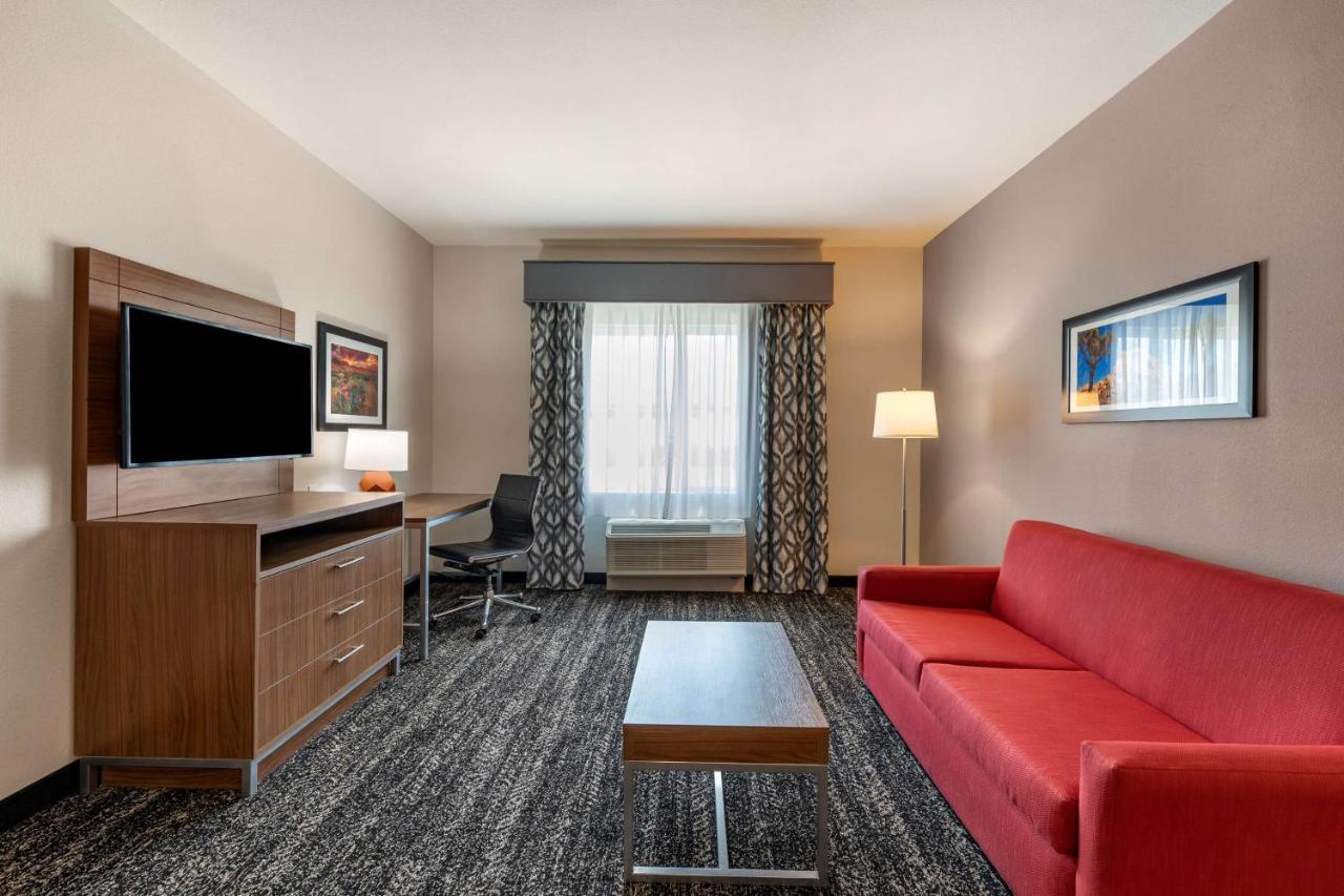 Best Western Plus Coachella Valley Inn & Suites Cathedral City Buitenkant foto