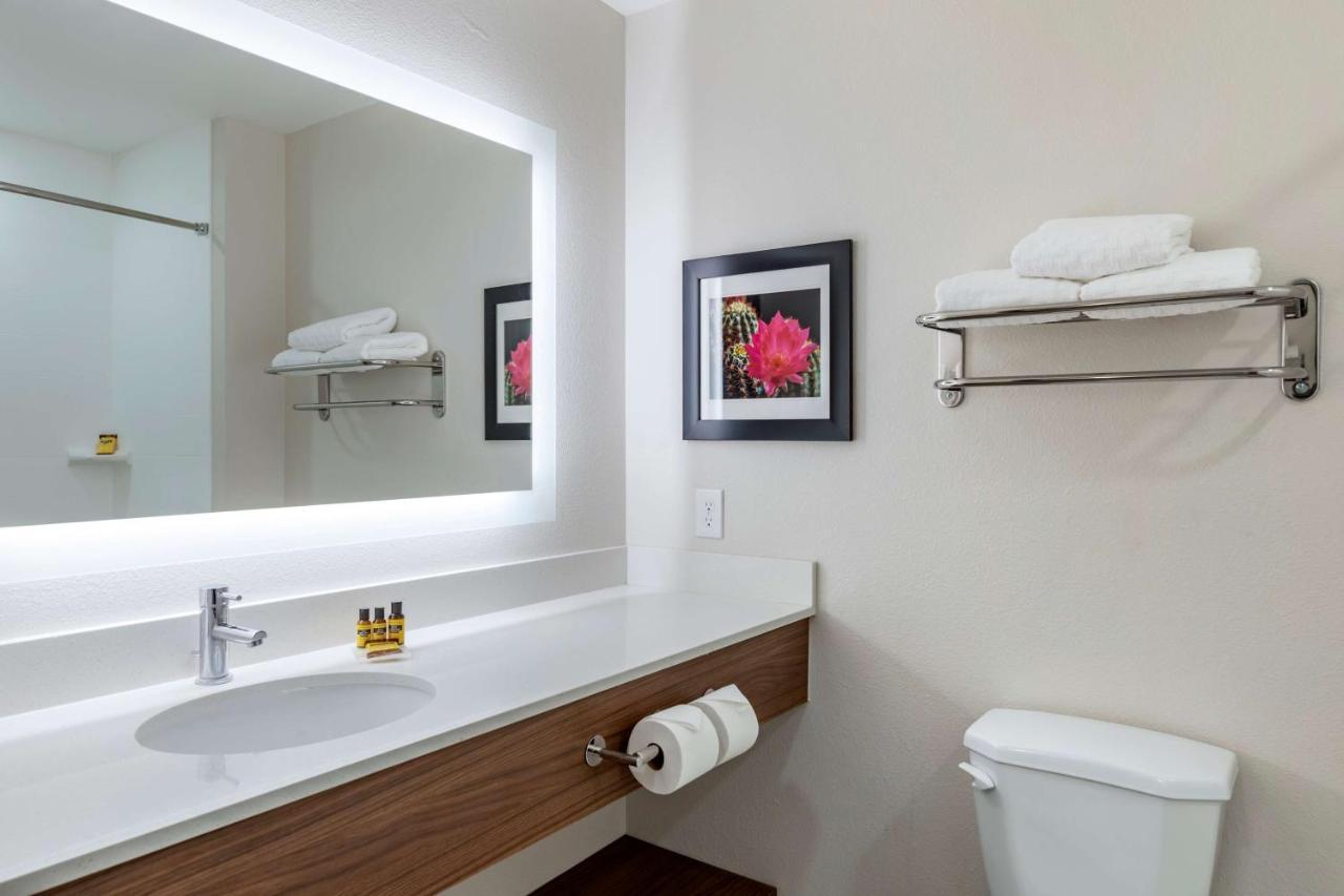 Best Western Plus Coachella Valley Inn & Suites Cathedral City Buitenkant foto
