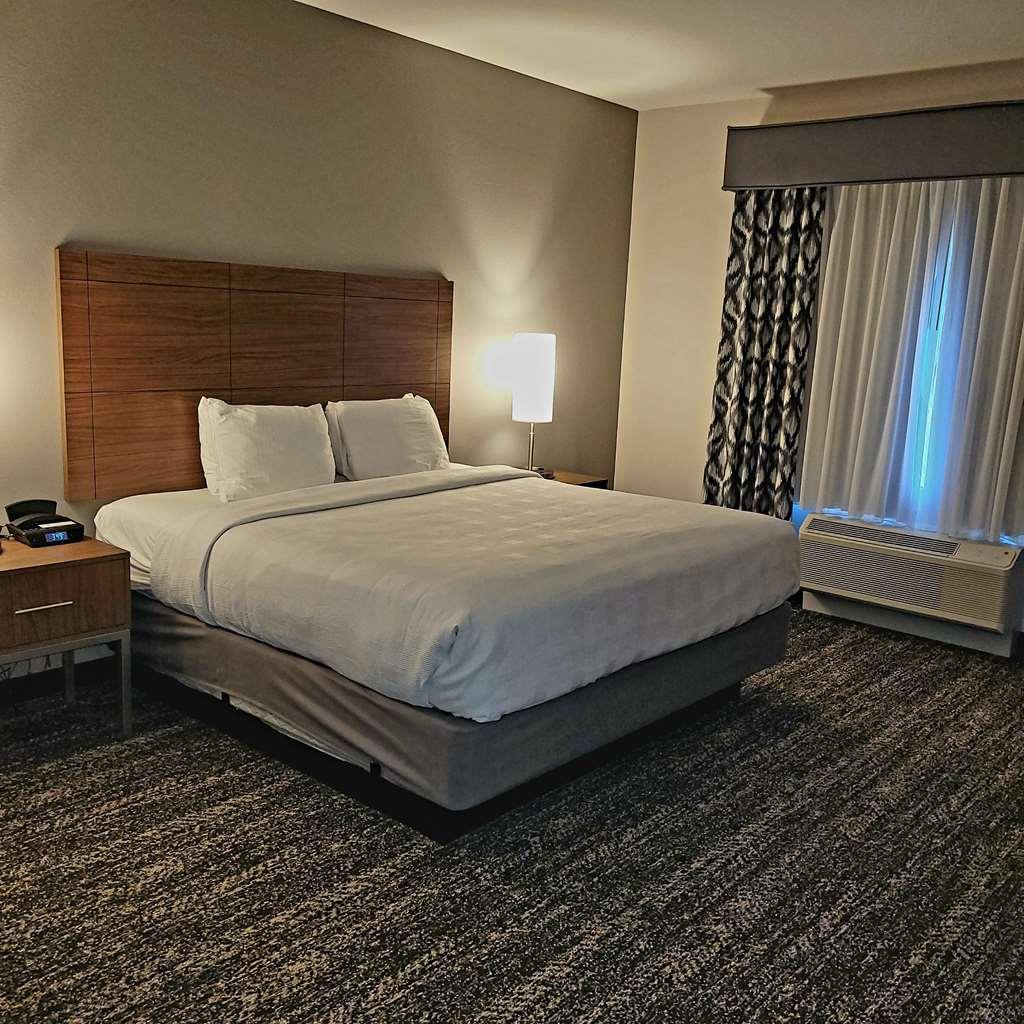 Best Western Plus Desert View Inn & Suites Cathedral City Kamer foto