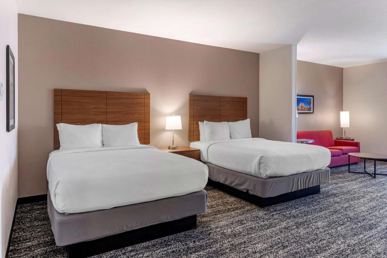 Best Western Plus Coachella Valley Inn & Suites Cathedral City Buitenkant foto