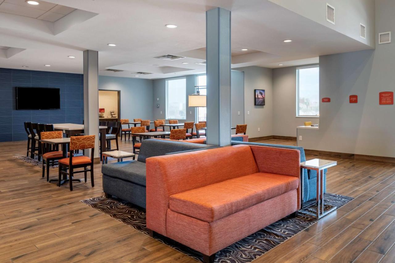 Best Western Plus Coachella Valley Inn & Suites Cathedral City Buitenkant foto