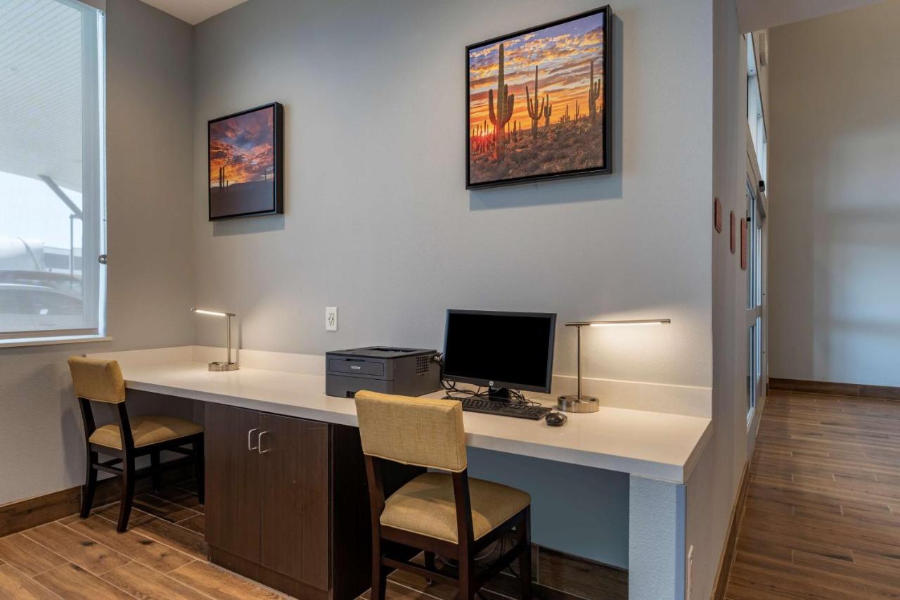 Best Western Plus Coachella Valley Inn & Suites Cathedral City Buitenkant foto