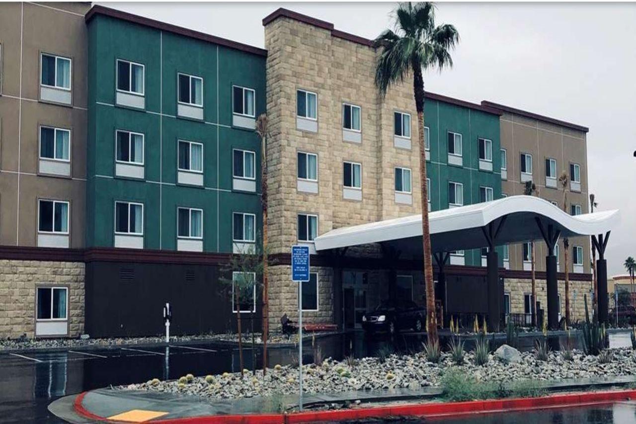 Best Western Plus Coachella Valley Inn & Suites Cathedral City Buitenkant foto